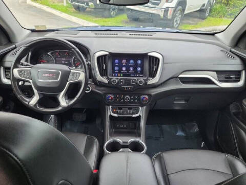 2022 GMC Terrain SLT