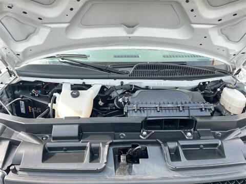 2023 Chevrolet Express 2500