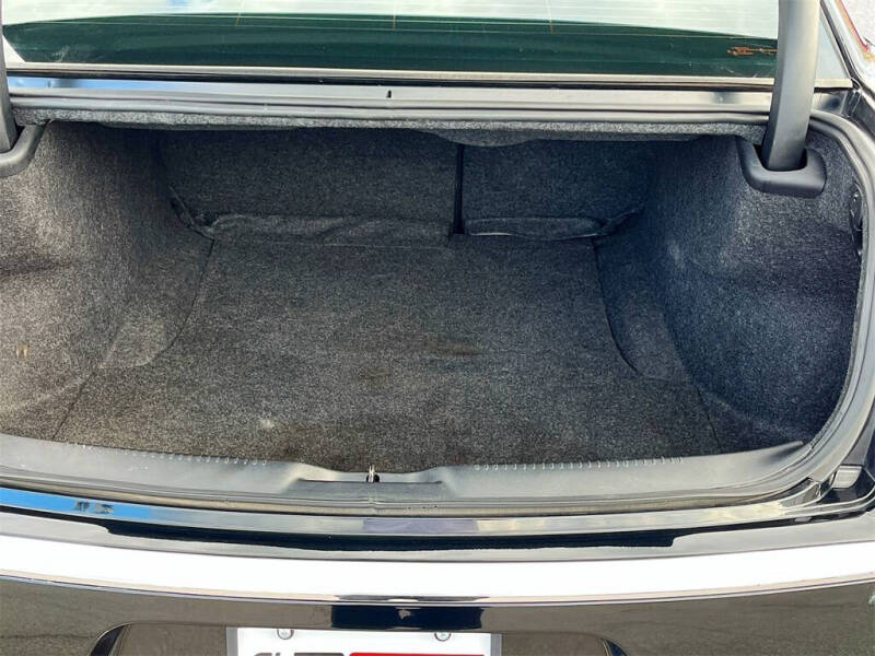 2021 Chrysler 300 Touring