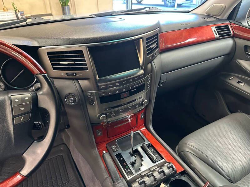 2010 Lexus LX 570