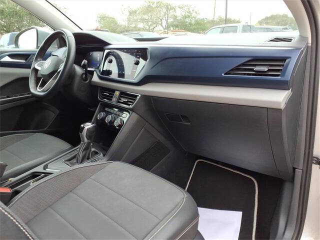 2023 Volkswagen Taos SE