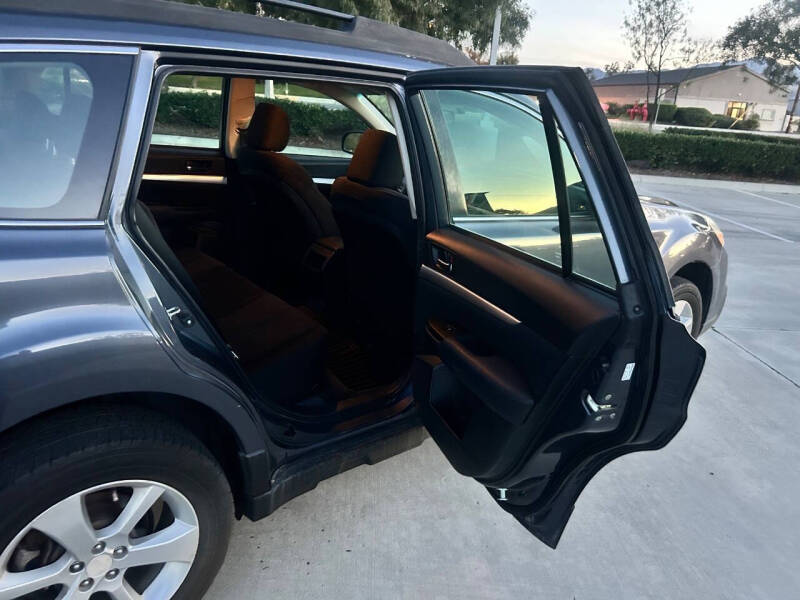 2014 Subaru Outback 2.5i