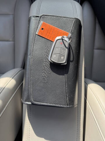 2022 Cadillac XT4 Premium Luxury