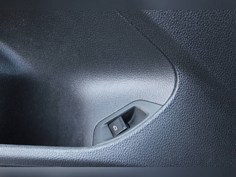 2015 Volkswagen Passat 1.8T Wolfsburg Edition