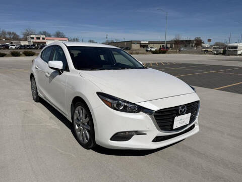 2017 Mazda MAZDA3 Touring