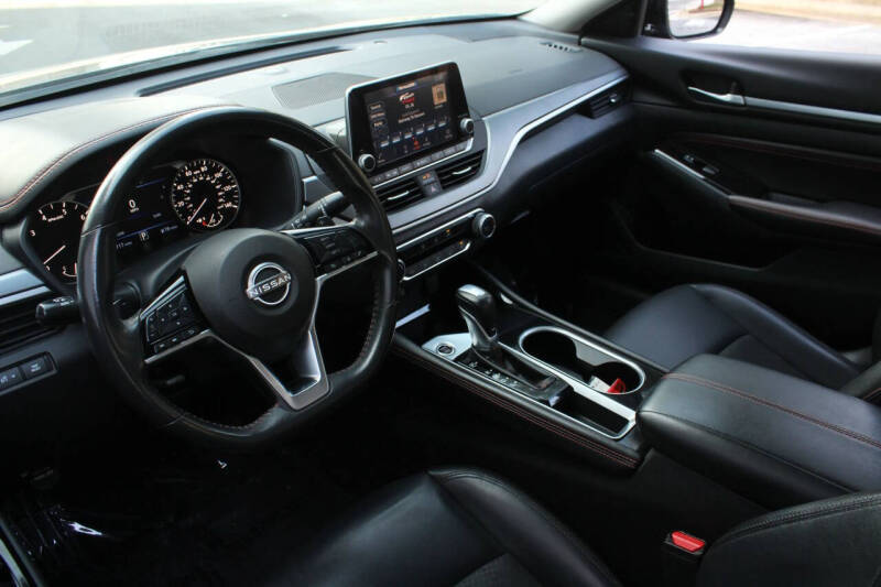 2023 Nissan Altima 2.5 SR