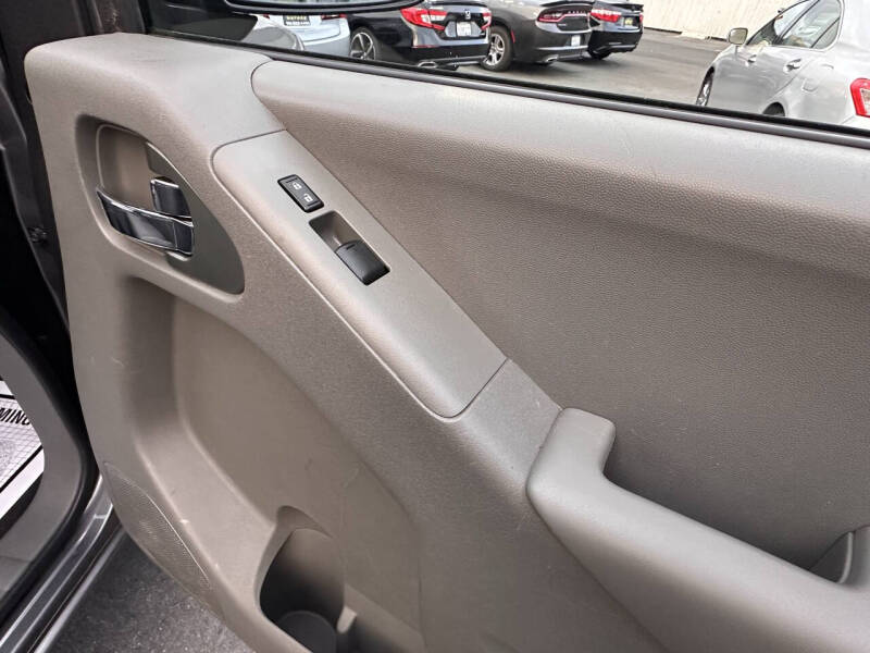 2020 Nissan Frontier SV