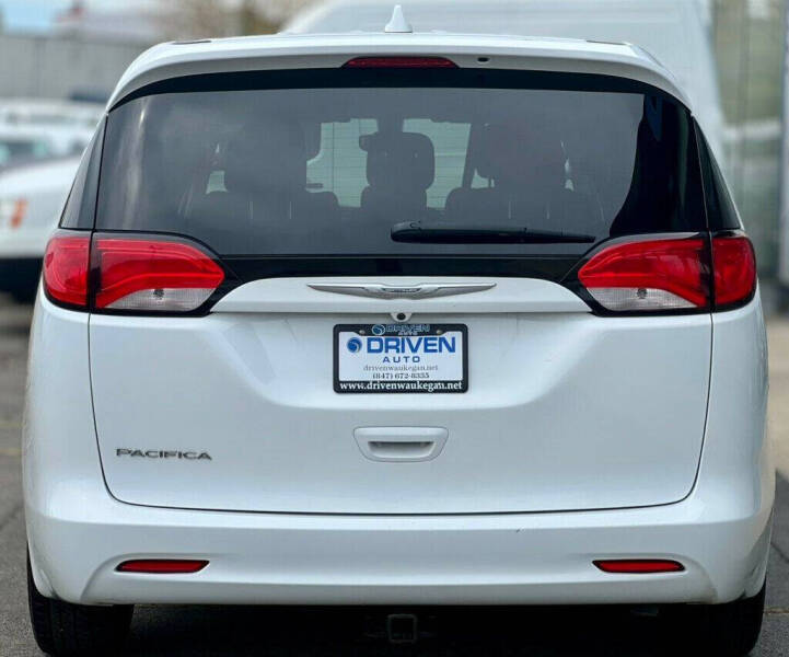 2017 Chrysler Pacifica LX