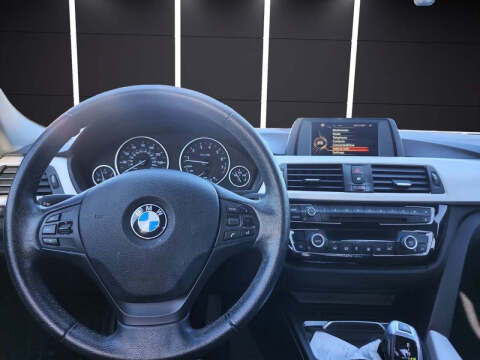 2016 BMW 3 Series 320i