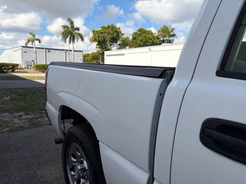 2005 Chevrolet Silverado 1500 LS