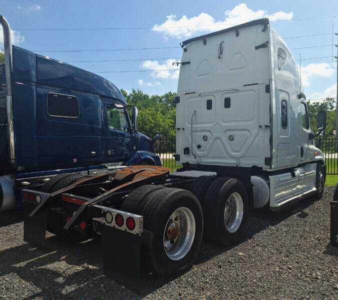 2011 Freightliner Cascadia