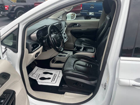 2020 Chrysler Pacifica Touring L