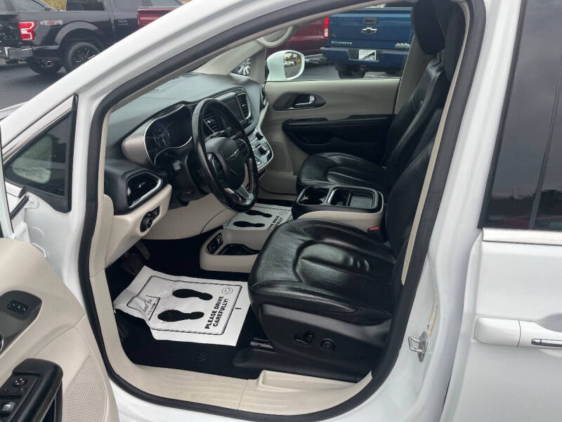 2020 Chrysler Pacifica Touring L