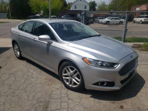 2013 Ford Fusion for sale at M & C Auto Sales in Toledo OH