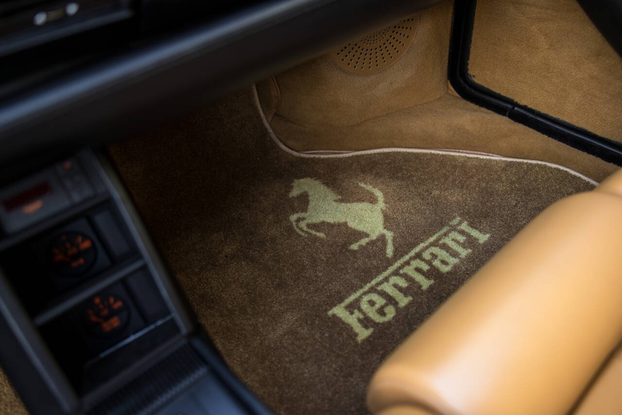 1990 Ferrari Testarossa 38