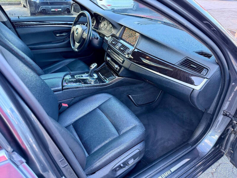 2016 BMW 5 Series 528i