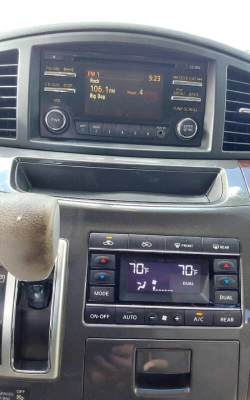 2012 Nissan Quest