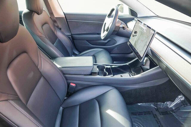 2020 Tesla Model 3 Standard Range Plus