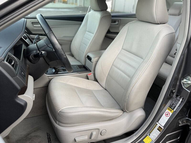 2016 Toyota Camry XLE