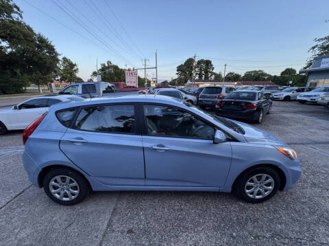 2012 Hyundai Accent GS