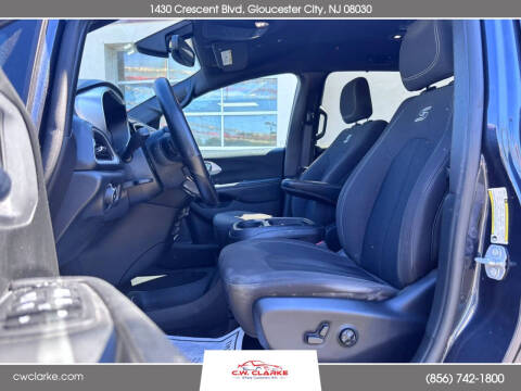 2020 Chrysler Pacifica Touring