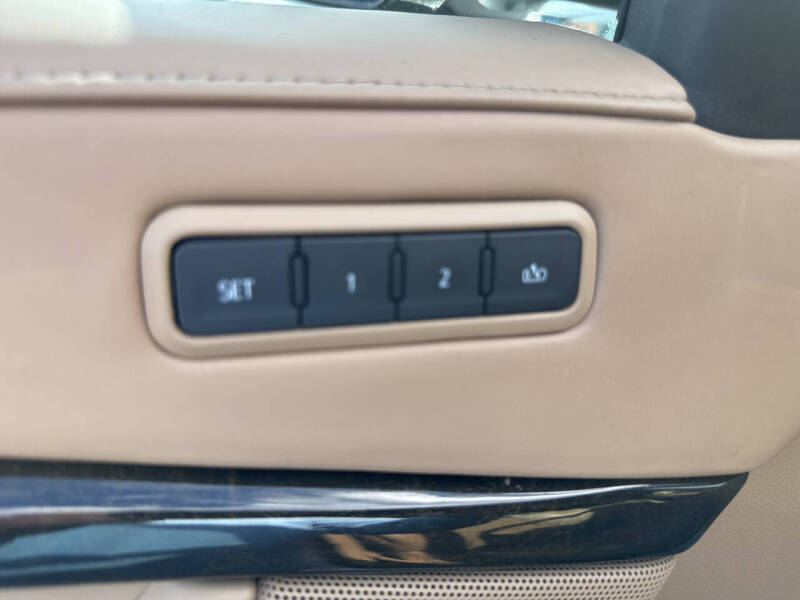 2020 Cadillac Escalade Platinum