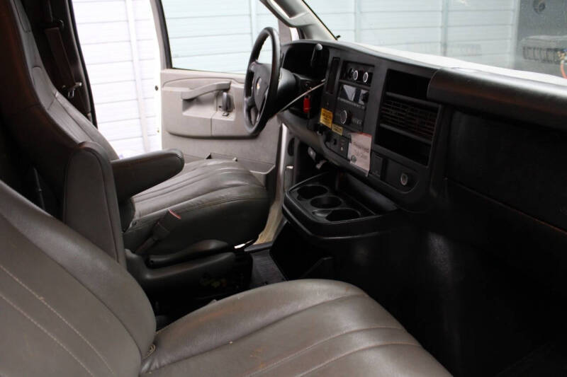 2016 Chevrolet Express 2500