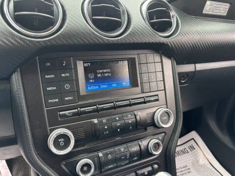 2015 Ford Mustang V6
