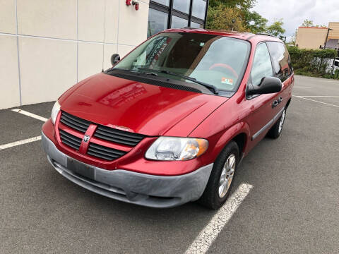 2007 Dodge Caravan for sale at MAGIC AUTO SALES in Little Ferry NJ