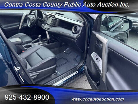 2017 Toyota RAV4 Platinum