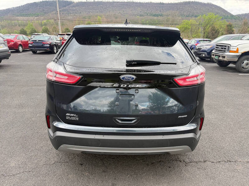 2022 Ford Edge SEL