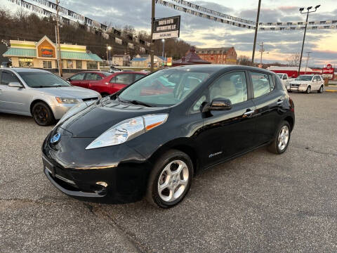 2013 Nissan LEAF for sale at SOUTH FIFTH AUTOMOTIVE LLC in Marietta OH