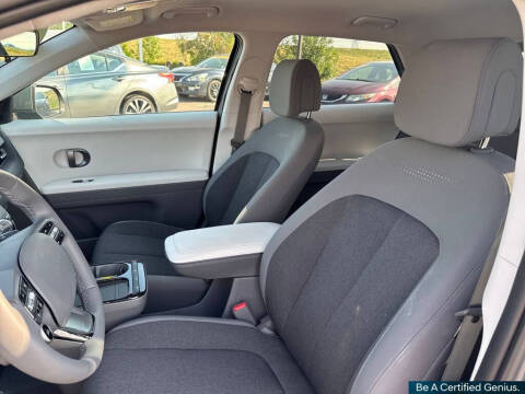 2025 Hyundai Ioniq 5 SE Standard Range