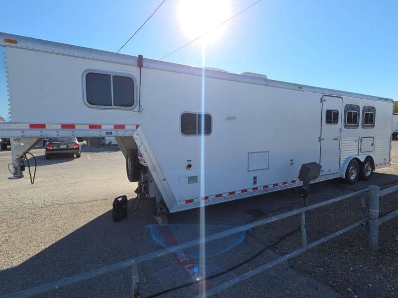 2000 Featherlite Trailer 8587