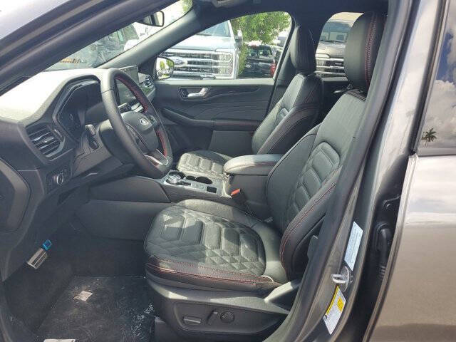 2024 Ford Escape ST-Line Elite