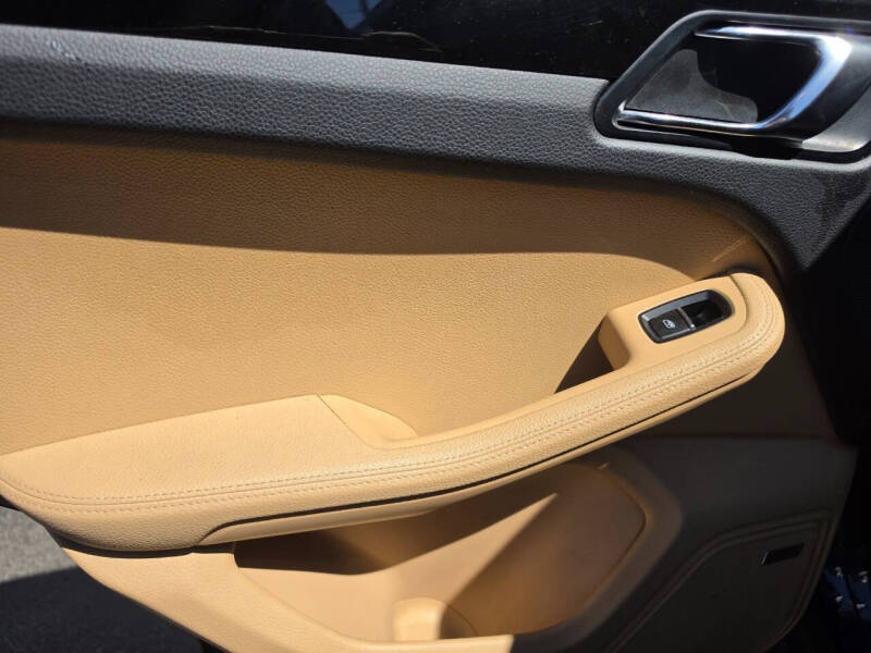 2017 Porsche Macan S