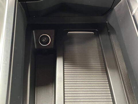 2021 Audi e-tron quattro Premium