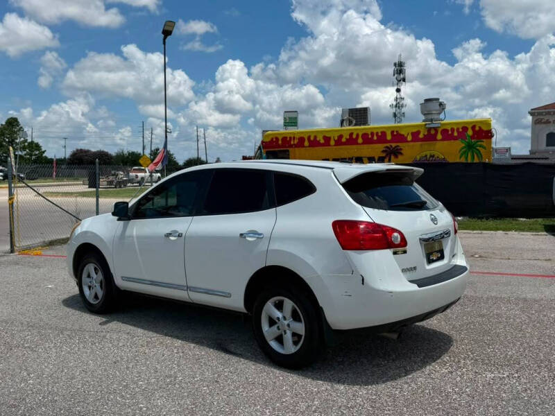 2013 Nissan Rogue SV