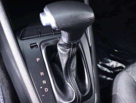 2019 Kia Rio 5-Door S