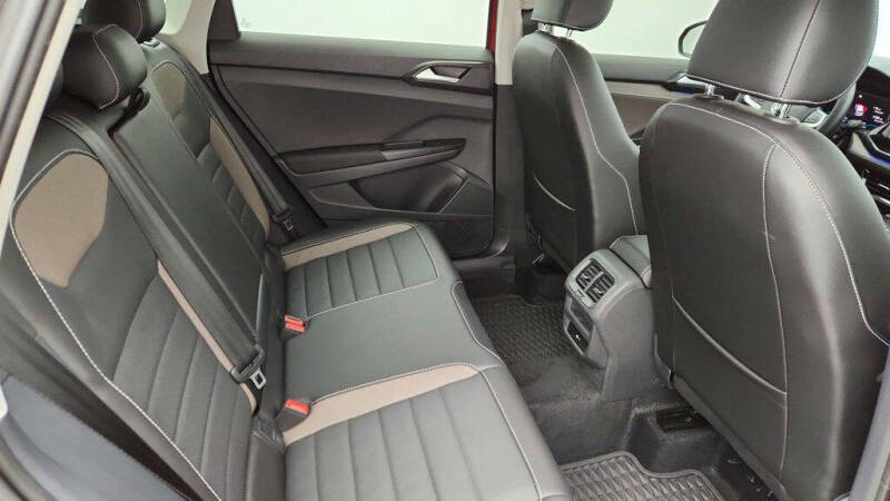 2023 Volkswagen Taos SEL 4Motion