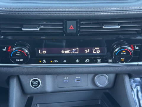 2022 Nissan Rogue SV