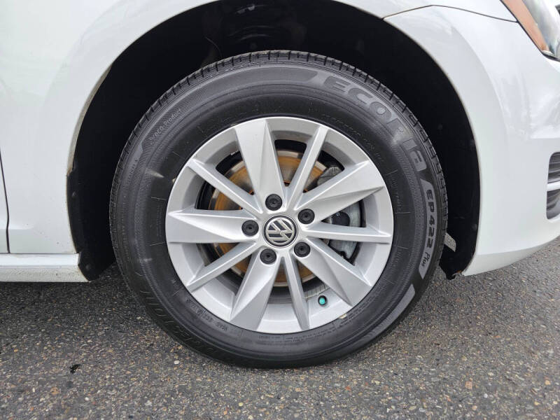 2017 Volkswagen Golf