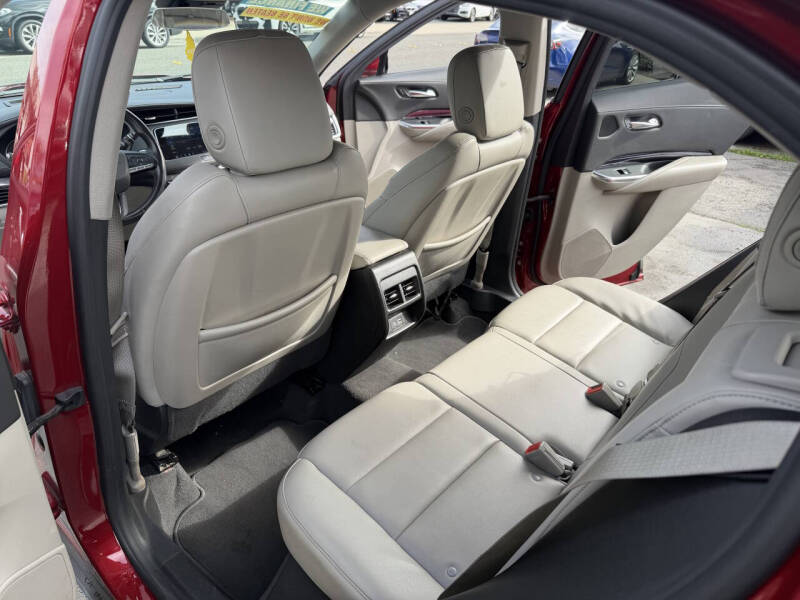 2021 Cadillac XT4 Luxury