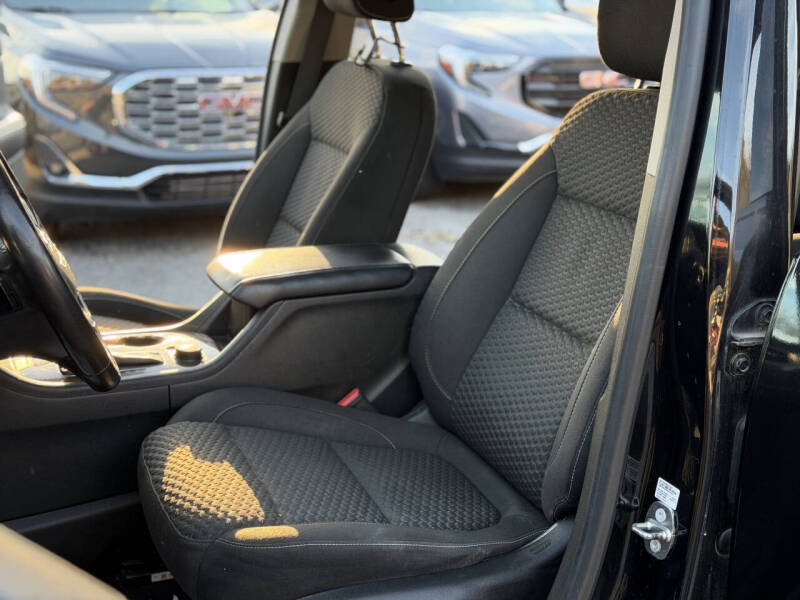 2018 GMC Acadia SLE-2