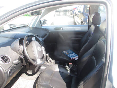 2009 Volkswagen New Beetle Base PZEV