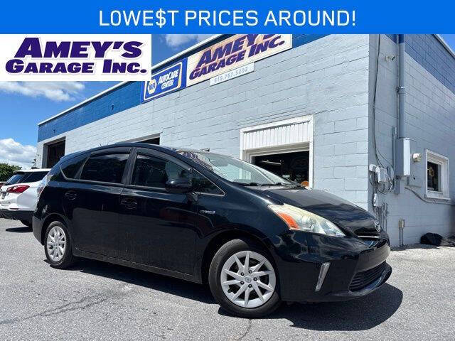 2012 Toyota Prius v Three's photo