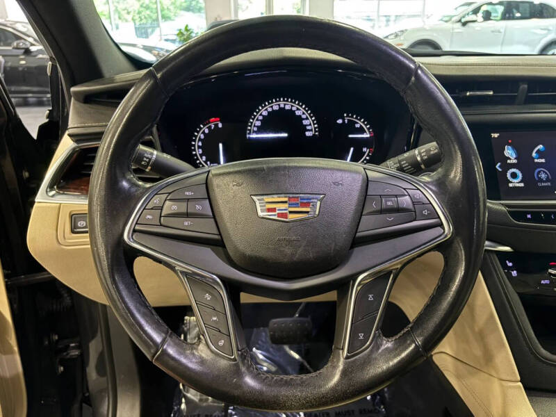2018 Cadillac XT5 Premium Luxury
