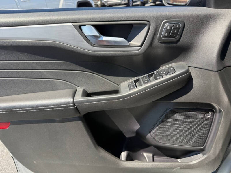 2023 Ford Escape Platinum