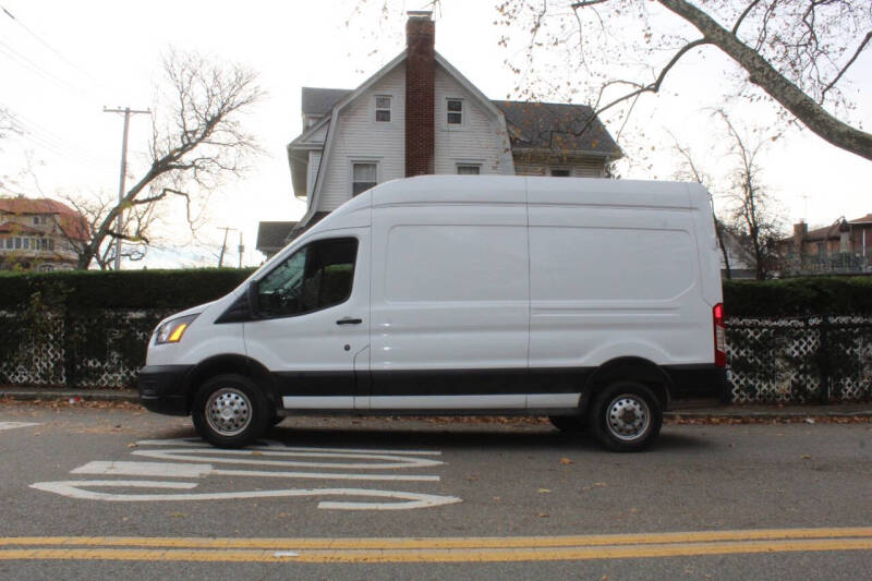 2023 Ford Transit 250