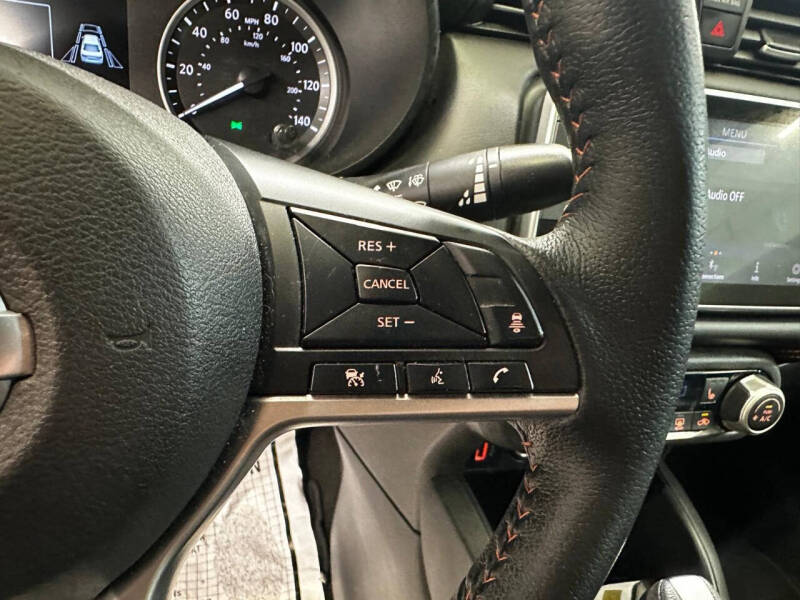 2022 Nissan Versa SR